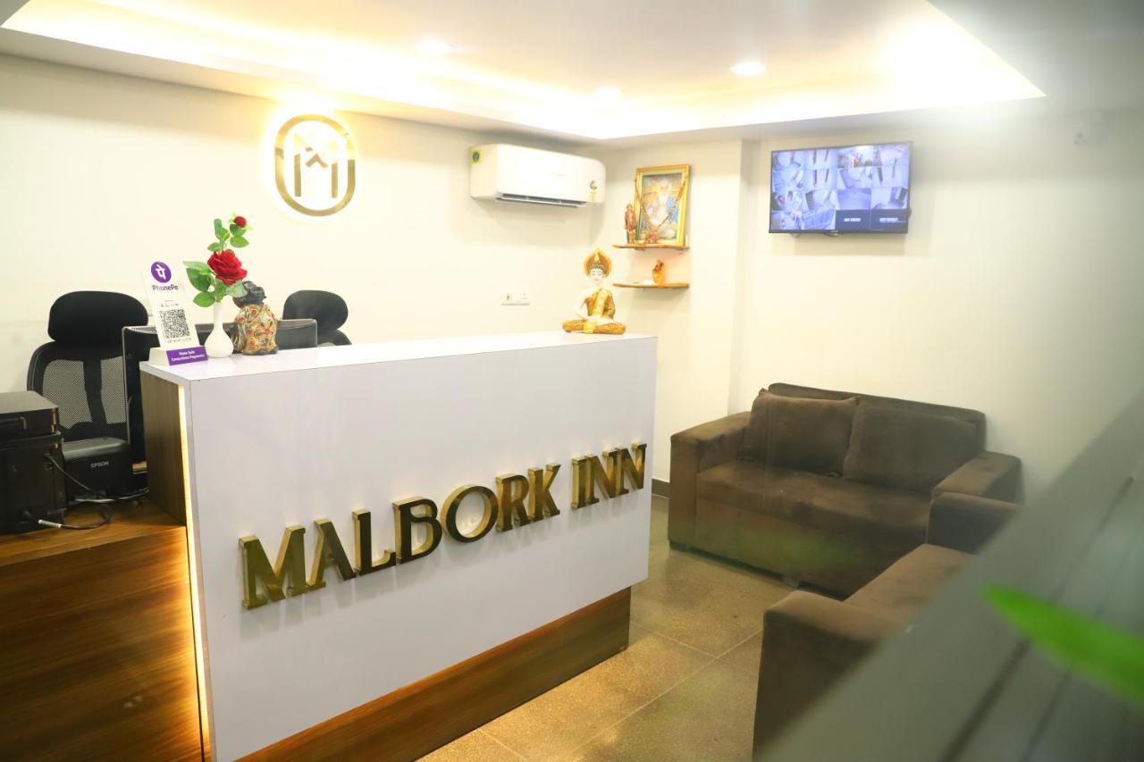 Hotel Malbork Inn Rajouri Garden Delhi - Couple Friendly Local Ids Accepted New Delhi Eksteriør bilde